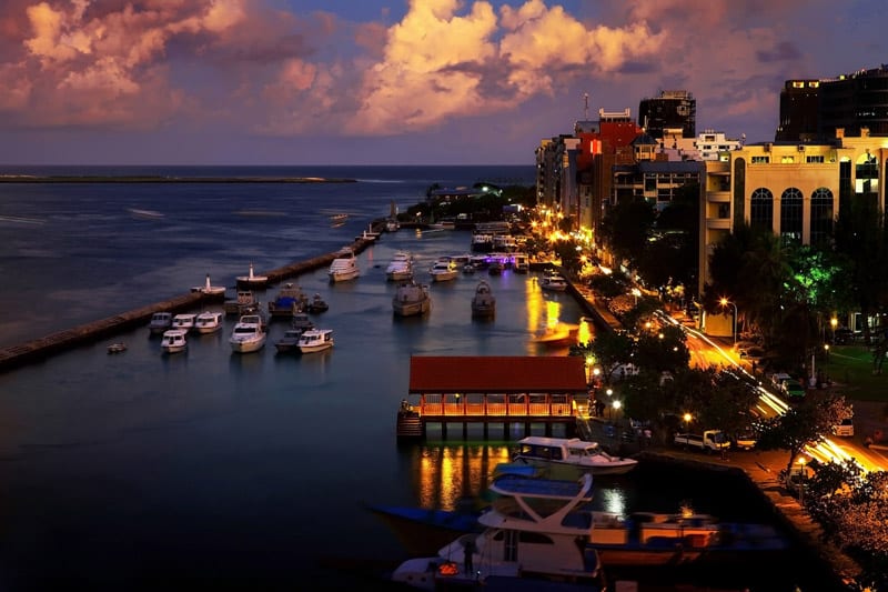 Malé evening panorama with pier and road - Maldives