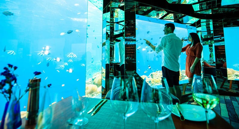 Sea undersea restaurant at Anantara Kihavah in the Maldives - Interior view