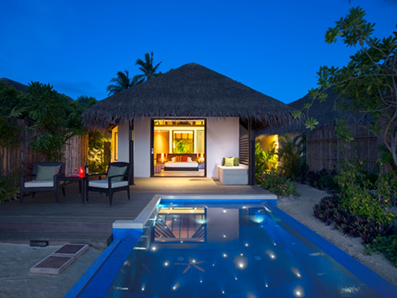 Beach Villa with Pool - Velassaru